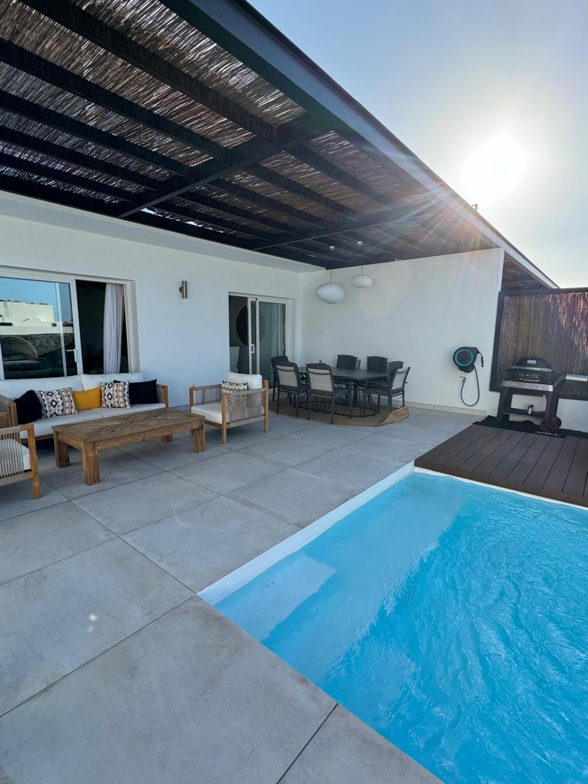 Serena Holiday Homes By Livvo Playa Blanca  Exterior photo